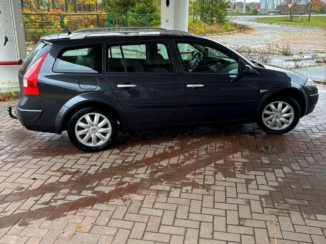 Рено Меган, объемом двигателя 1.6 л и пробегом 210 тыс. км за 6150 $, фото 7 на Automoto.ua