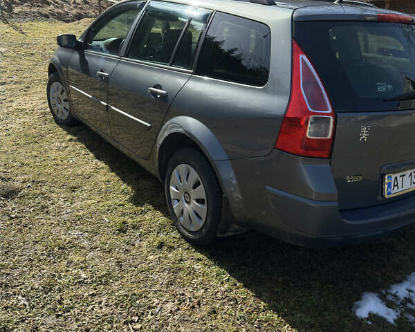 Рено Меган, объемом двигателя 1.6 л и пробегом 240 тыс. км за 4700 $, фото 4 на Automoto.ua