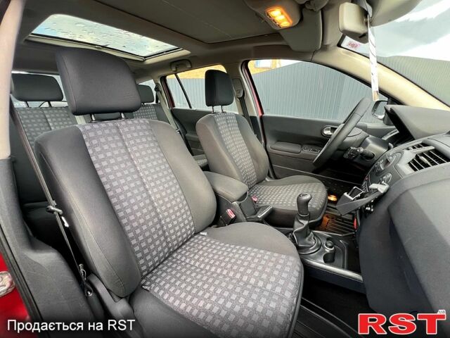 Рено Меган, объемом двигателя 16 л и пробегом 233 тыс. км за 5900 $, фото 6 на Automoto.ua