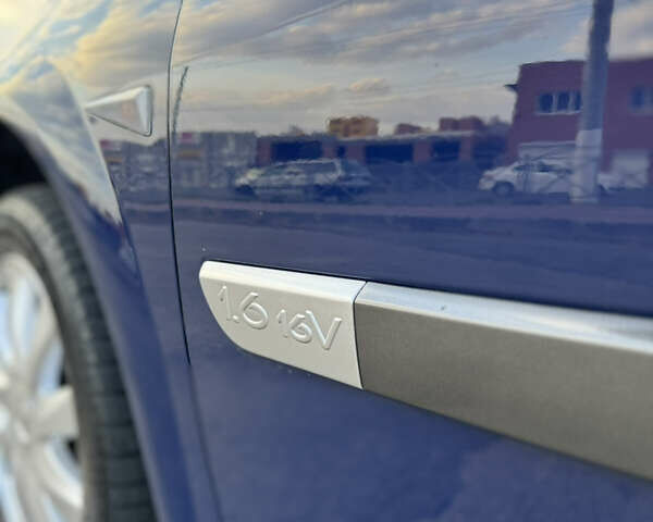 Рено Меган, объемом двигателя 1.6 л и пробегом 179 тыс. км за 5700 $, фото 28 на Automoto.ua