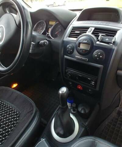 Рено Меган, объемом двигателя 1.6 л и пробегом 144 тыс. км за 5500 $, фото 3 на Automoto.ua