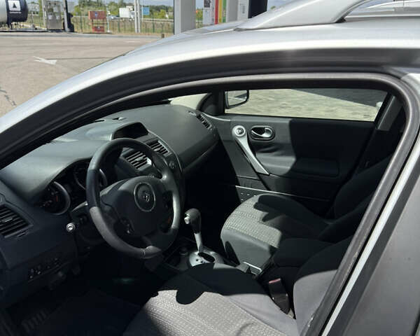 Рено Меган, объемом двигателя 2 л и пробегом 169 тыс. км за 6399 $, фото 16 на Automoto.ua