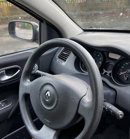 Рено Меган, объемом двигателя 1.6 л и пробегом 199 тыс. км за 5299 $, фото 34 на Automoto.ua