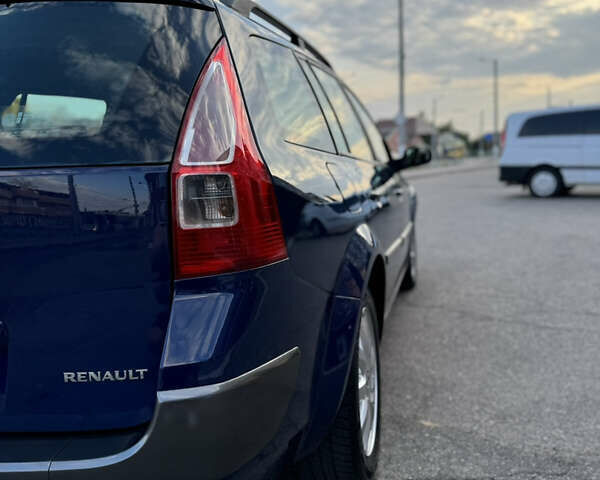 Рено Меган, объемом двигателя 1.6 л и пробегом 179 тыс. км за 5700 $, фото 24 на Automoto.ua