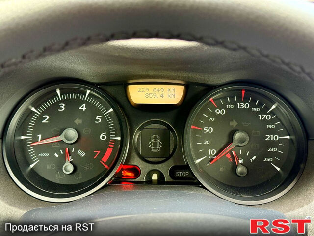 Рено Меган, объемом двигателя 1.6 л и пробегом 229 тыс. км за 5300 $, фото 4 на Automoto.ua