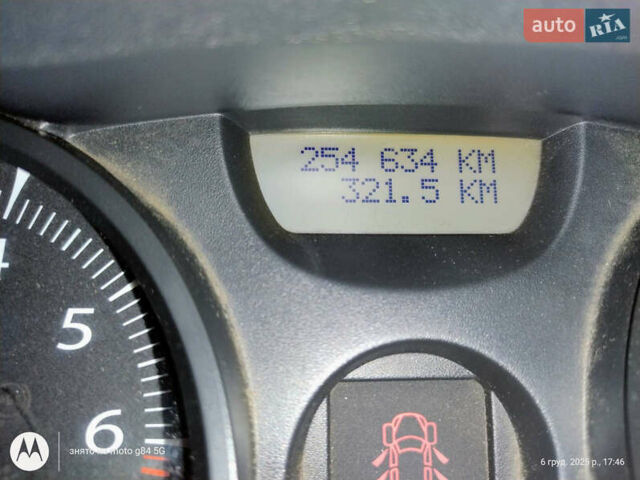 Рено Меган, объемом двигателя 1.6 л и пробегом 255 тыс. км за 5000 $, фото 5 на Automoto.ua