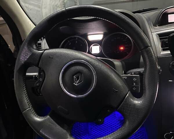 Рено Меган, объемом двигателя 1.5 л и пробегом 325 тыс. км за 4800 $, фото 46 на Automoto.ua