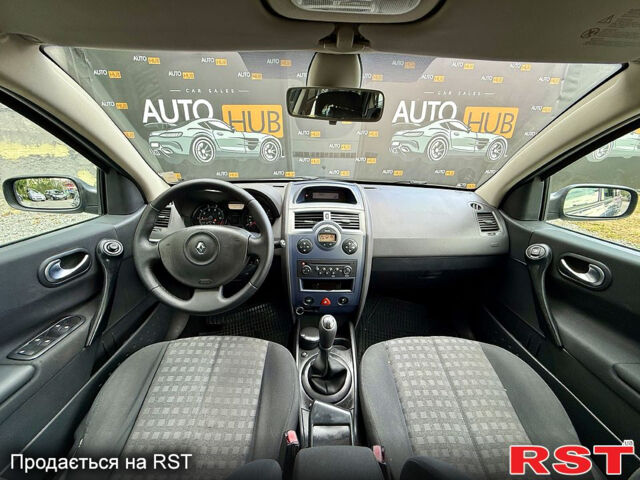 Рено Меган, объемом двигателя 1.6 л и пробегом 229 тыс. км за 5300 $, фото 7 на Automoto.ua