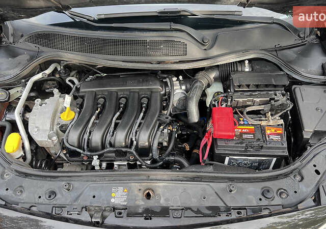 Рено Меган, объемом двигателя 1.6 л и пробегом 199 тыс. км за 5299 $, фото 40 на Automoto.ua