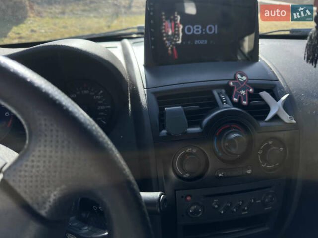 Рено Меган, объемом двигателя 1.6 л и пробегом 240 тыс. км за 4700 $, фото 7 на Automoto.ua