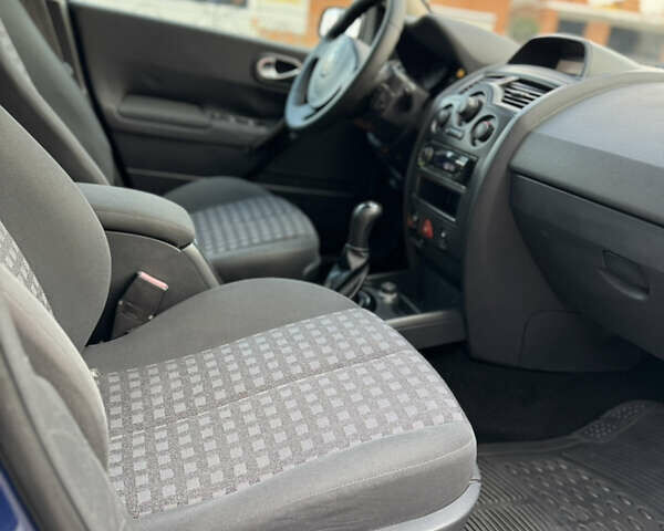 Рено Меган, объемом двигателя 1.6 л и пробегом 179 тыс. км за 5700 $, фото 36 на Automoto.ua