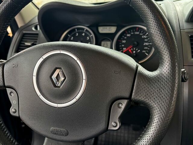 Рено Меган, объемом двигателя 1.6 л и пробегом 210 тыс. км за 6150 $, фото 12 на Automoto.ua