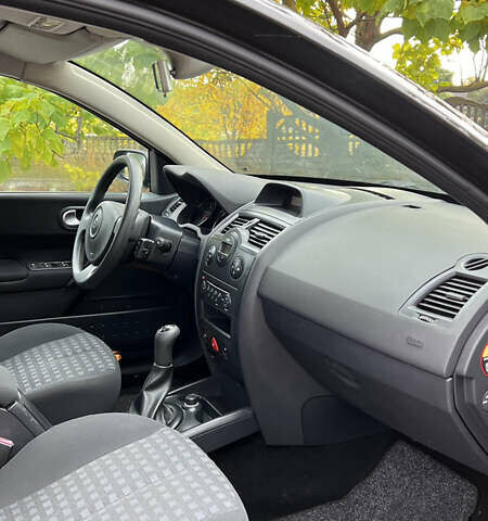 Рено Меган, объемом двигателя 1.6 л и пробегом 199 тыс. км за 5299 $, фото 32 на Automoto.ua