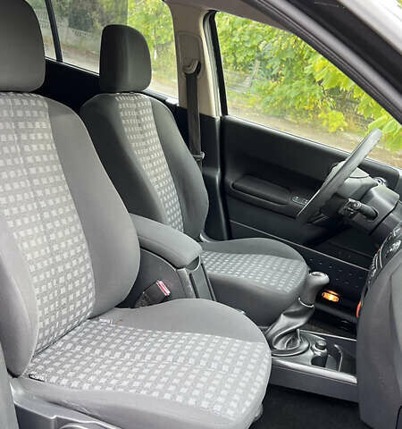 Рено Меган, объемом двигателя 1.6 л и пробегом 199 тыс. км за 5299 $, фото 33 на Automoto.ua