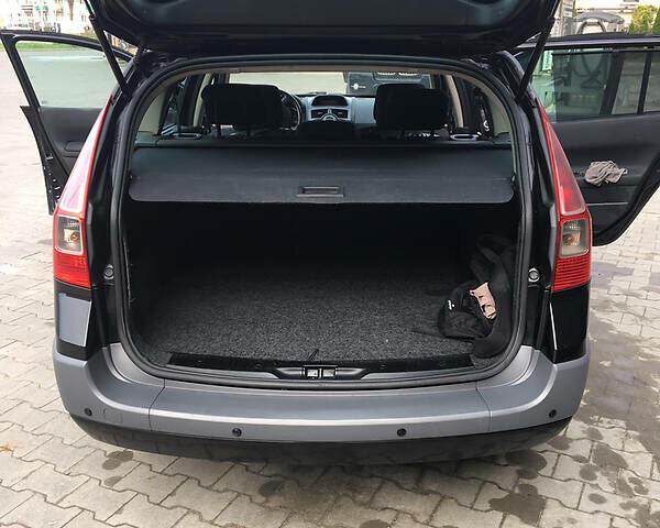 Рено Меган, объемом двигателя 1.6 л и пробегом 209 тыс. км за 5650 $, фото 9 на Automoto.ua