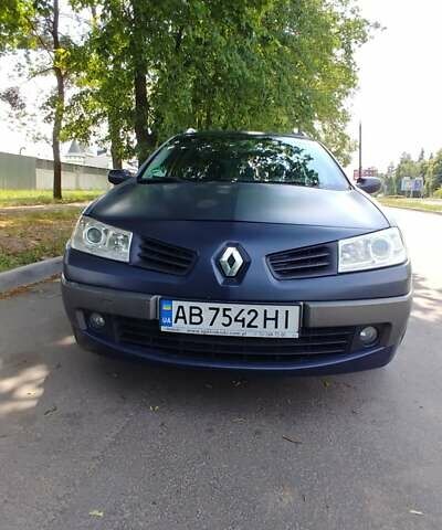Рено Меган, объемом двигателя 1.6 л и пробегом 144 тыс. км за 5500 $, фото 4 на Automoto.ua