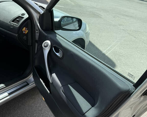 Рено Меган, объемом двигателя 2 л и пробегом 169 тыс. км за 6399 $, фото 18 на Automoto.ua