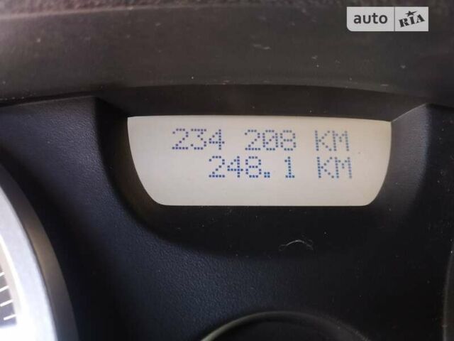 Рено Меган, объемом двигателя 2 л и пробегом 234 тыс. км за 7200 $, фото 8 на Automoto.ua