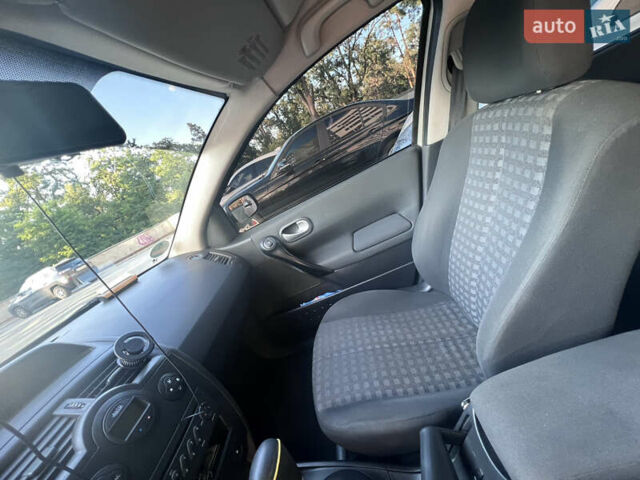 Рено Меган, объемом двигателя 1.9 л и пробегом 250 тыс. км за 4999 $, фото 5 на Automoto.ua
