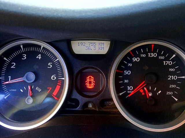 Рено Меган, объемом двигателя 1.6 л и пробегом 192 тыс. км за 5250 $, фото 6 на Automoto.ua