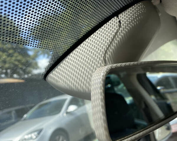 Рено Меган, об'ємом двигуна 1.6 л та пробігом 158 тис. км за 6400 $, фото 16 на Automoto.ua