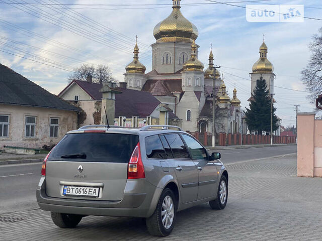 Рено Меган, объемом двигателя 1.6 л и пробегом 250 тыс. км за 5500 $, фото 12 на Automoto.ua