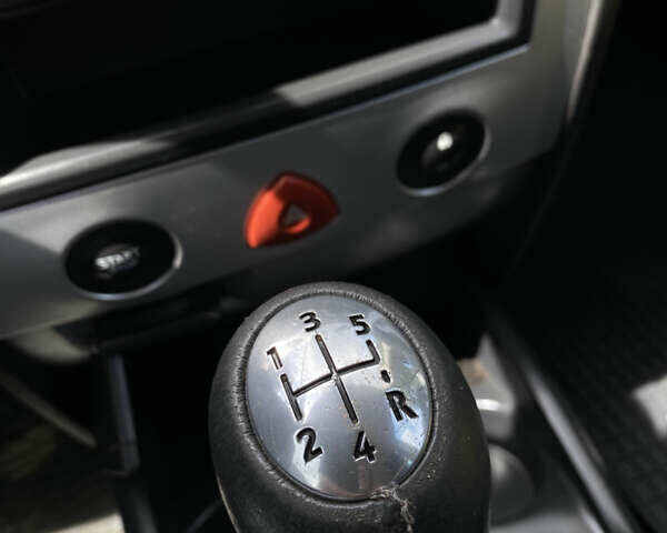 Рено Меган, об'ємом двигуна 1.6 л та пробігом 158 тис. км за 6400 $, фото 12 на Automoto.ua