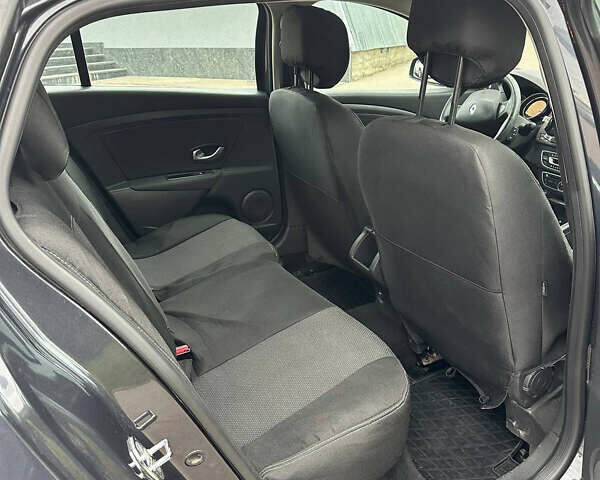 Рено Меган, объемом двигателя 1.6 л и пробегом 208 тыс. км за 7000 $, фото 13 на Automoto.ua