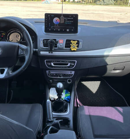 Рено Меган, об'ємом двигуна 1.5 л та пробігом 301 тис. км за 7000 $, фото 11 на Automoto.ua