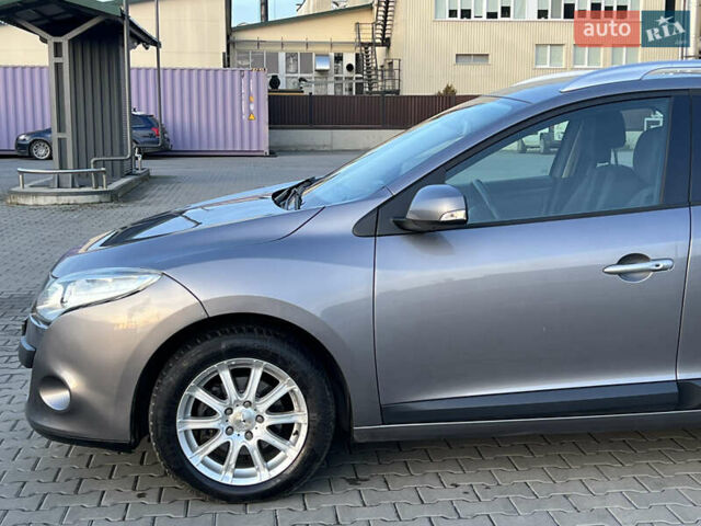 Рено Меган, объемом двигателя 1.4 л и пробегом 154 тыс. км за 6200 $, фото 10 на Automoto.ua