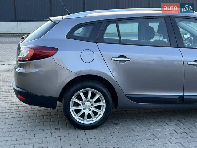 Рено Меган, объемом двигателя 1.4 л и пробегом 154 тыс. км за 6200 $, фото 36 на Automoto.ua