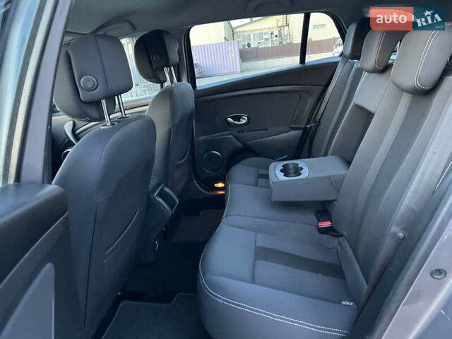 Рено Меган, объемом двигателя 1.4 л и пробегом 154 тыс. км за 6200 $, фото 59 на Automoto.ua