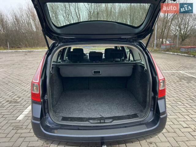 Рено Меган, объемом двигателя 2 л и пробегом 264 тыс. км за 5850 $, фото 26 на Automoto.ua