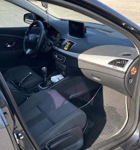Рено Меган, об'ємом двигуна 1.5 л та пробігом 301 тис. км за 7000 $, фото 6 на Automoto.ua