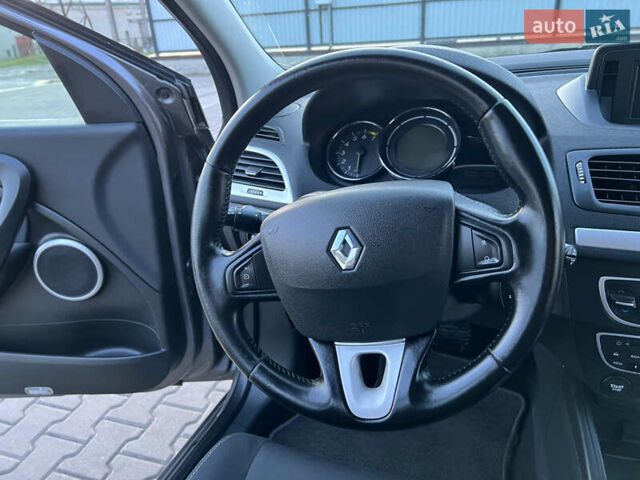 Рено Меган, объемом двигателя 1.4 л и пробегом 154 тыс. км за 6200 $, фото 84 на Automoto.ua