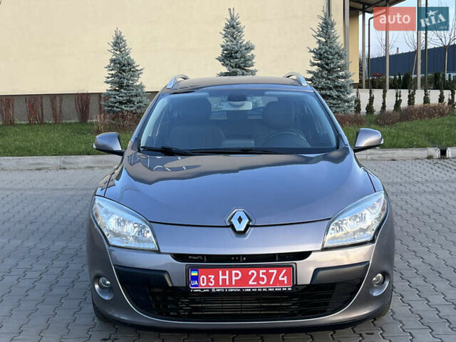 Рено Меган, объемом двигателя 1.4 л и пробегом 154 тыс. км за 6200 $, фото 4 на Automoto.ua