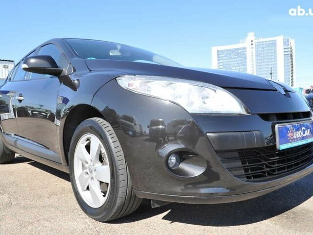 Рено Меган 2009 у Києві на Automoto.ua Рено Меган, об'ємом двигуна 1.6 л та пробігом 146 тис. км за 7300 $, фото 9 на Automoto.ua