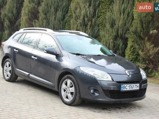 Рено Меган, объемом двигателя 1.46 л и пробегом 235 тыс. км за 6499 $, фото 1 на Automoto.ua