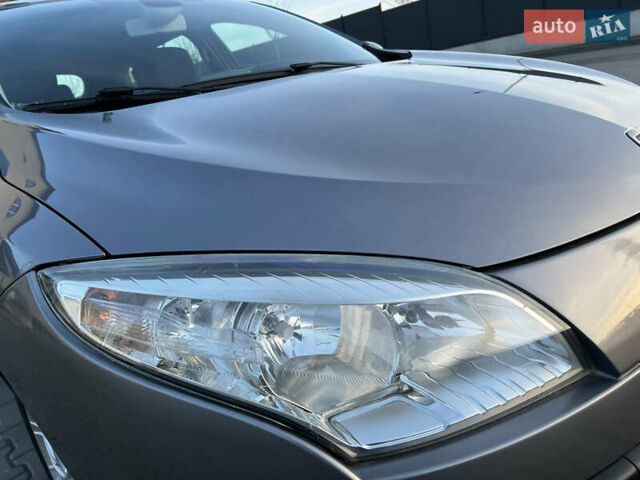 Рено Меган, объемом двигателя 1.4 л и пробегом 154 тыс. км за 6200 $, фото 19 на Automoto.ua