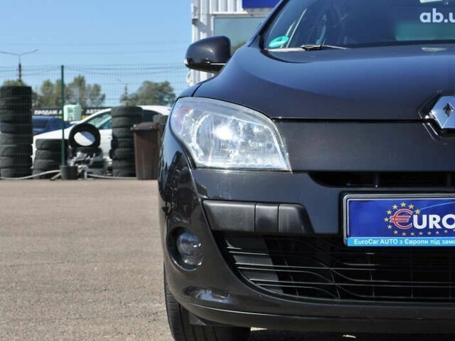 Рено Меган 2009 у Києві на Automoto.ua Рено Меган, об'ємом двигуна 1.6 л та пробігом 146 тис. км за 7300 $, фото 4 на Automoto.ua