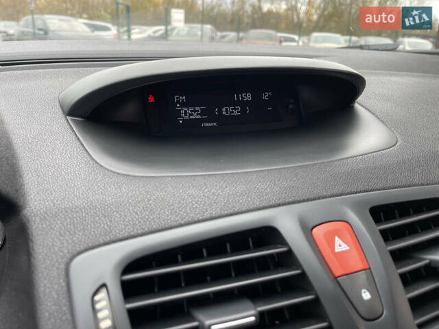 Рено Меган, об'ємом двигуна 1.4 л та пробігом 168 тис. км за 6499 $, фото 54 на Automoto.ua