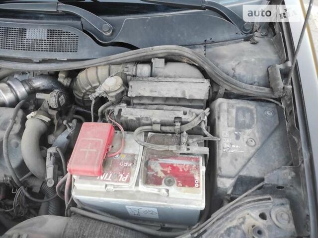 Рено Меган, объемом двигателя 1.5 л и пробегом 295 тыс. км за 4850 $, фото 16 на Automoto.ua