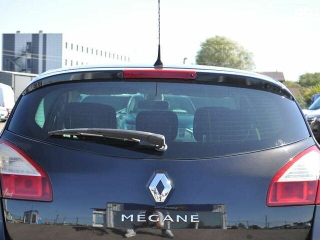 Рено Меган 2009 у Києві на Automoto.ua Рено Меган, об'ємом двигуна 1.6 л та пробігом 146 тис. км за 7300 $, фото 17 на Automoto.ua