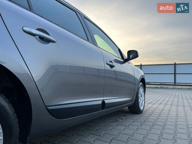 Рено Меган, объемом двигателя 1.4 л и пробегом 154 тыс. км за 6200 $, фото 35 на Automoto.ua