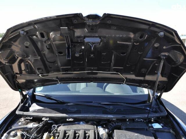 Рено Меган 2009 у Києві на Automoto.ua Рено Меган, об'ємом двигуна 1.6 л та пробігом 146 тис. км за 7300 $, фото 29 на Automoto.ua