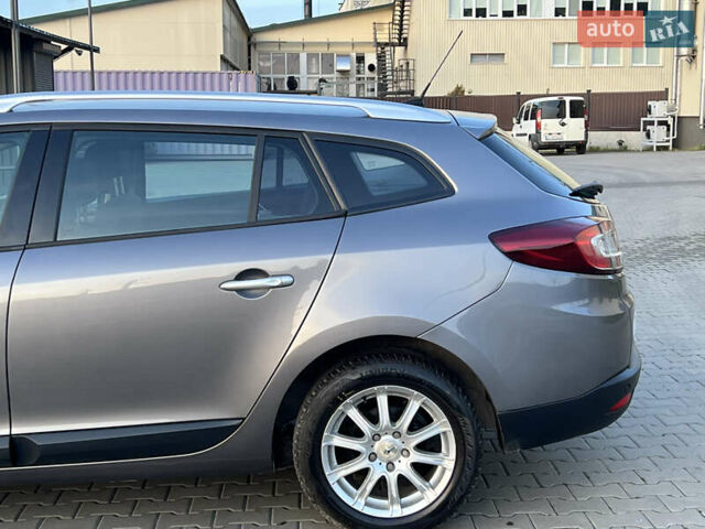 Рено Меган, объемом двигателя 1.4 л и пробегом 154 тыс. км за 6200 $, фото 11 на Automoto.ua