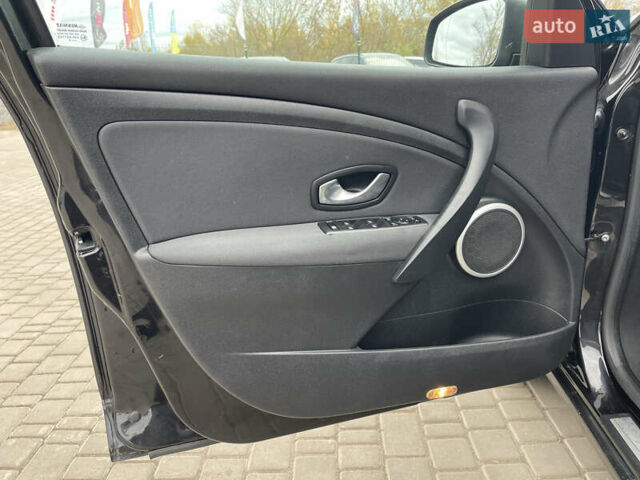Рено Меган, об'ємом двигуна 1.4 л та пробігом 168 тис. км за 6499 $, фото 28 на Automoto.ua