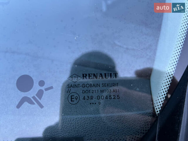 Рено Меган, объемом двигателя 1.4 л и пробегом 154 тыс. км за 6200 $, фото 54 на Automoto.ua