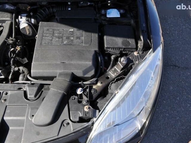 Рено Меган 2009 у Києві на Automoto.ua Рено Меган, об'ємом двигуна 1.6 л та пробігом 146 тис. км за 7300 $, фото 24 на Automoto.ua