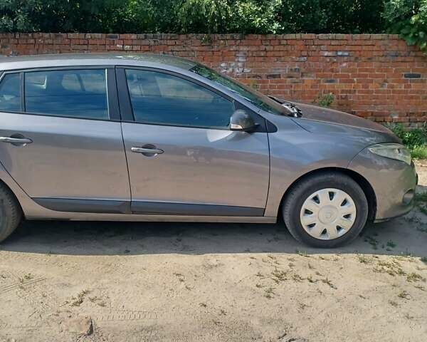 Рено Меган, объемом двигателя 1.5 л и пробегом 265 тыс. км за 6500 $, фото 5 на Automoto.ua